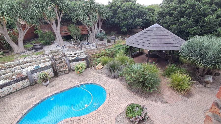 4 Bedroom Property for Sale in Seaview Eastern Cape